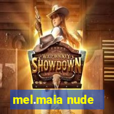 mel.maia nude